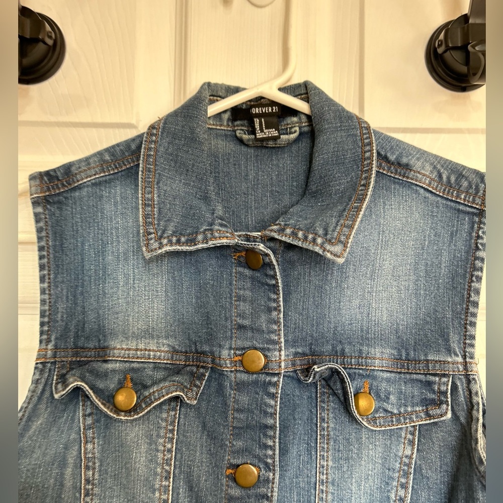 Jean Vest - Picture 7 of 14